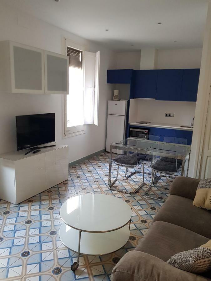 Apartamentos Nouvilas Portbou Bagian luar foto