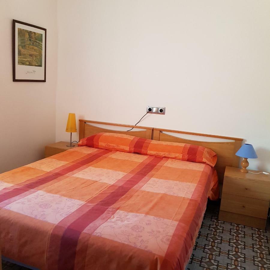 Apartamentos Nouvilas Portbou Bagian luar foto