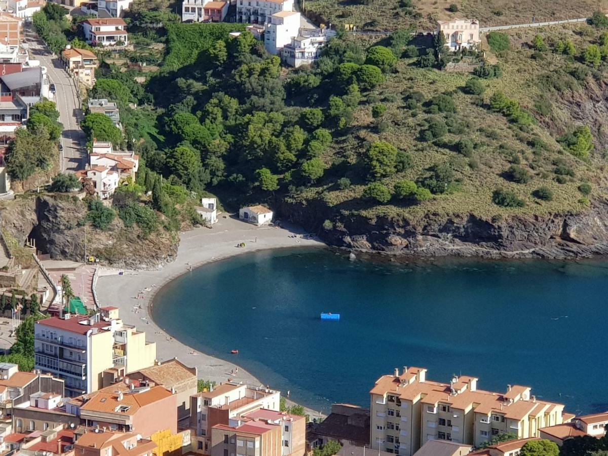 Apartamentos Nouvilas Portbou Bagian luar foto